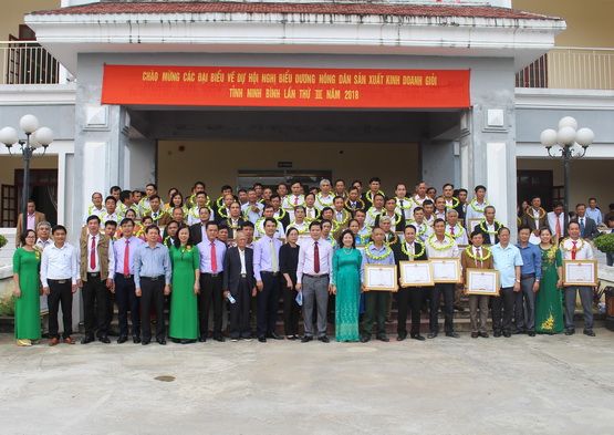 Hội nghị biểu dương Nông dân sản xuất kinh doanh giỏi tỉnh Ninh Bình lần thứ III năm 2018