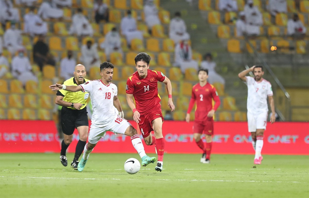 Cả Việt Nam và UAE cùng vào vòng loại thứ 3 World Cup 2022 khu vực châu Á. (Ảnh: Hoàng Linh/TTXVN)