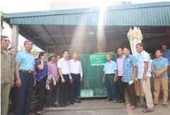 Đoàn thăm quan các mô hình xử lý rác thải hữu cơ thân thiện với môi trường tại xã Khánh Công (Yên Khánh).
